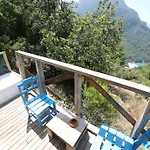 Shiva Camp פאראליה