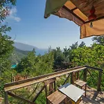 Shiva Camp אתר קמפינג פאראליה